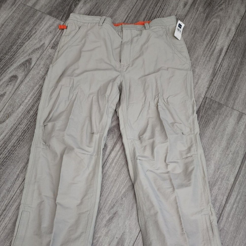 Gap XL 38x32 Men's Relaxed Fit Khaki Beige Outdoor Hiking Fishing Pants RN34023